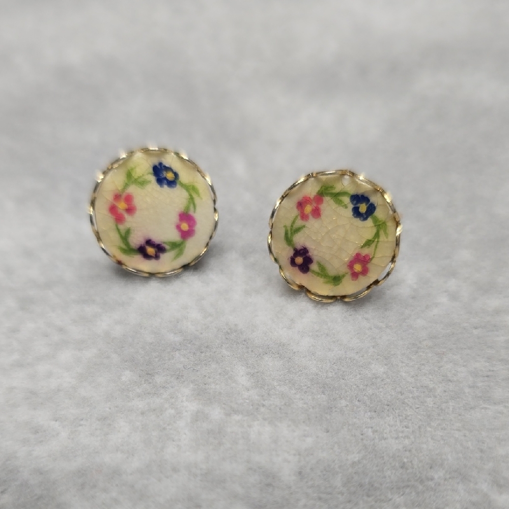 Vintage Floral Earrings